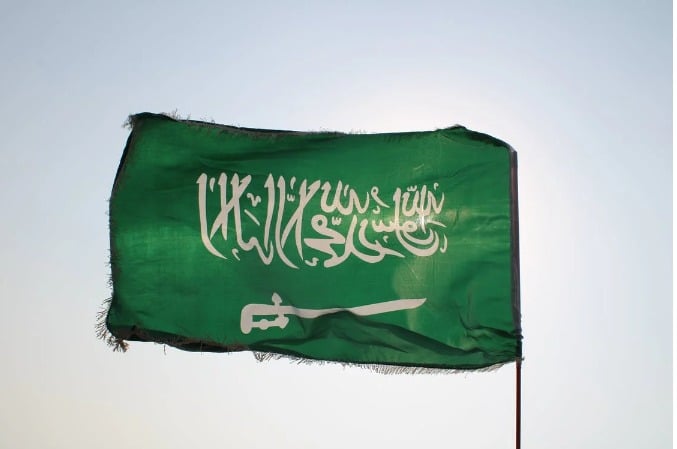 ما هي غرامة انتهاء تأشيرة الزيارة العائلية 2025
