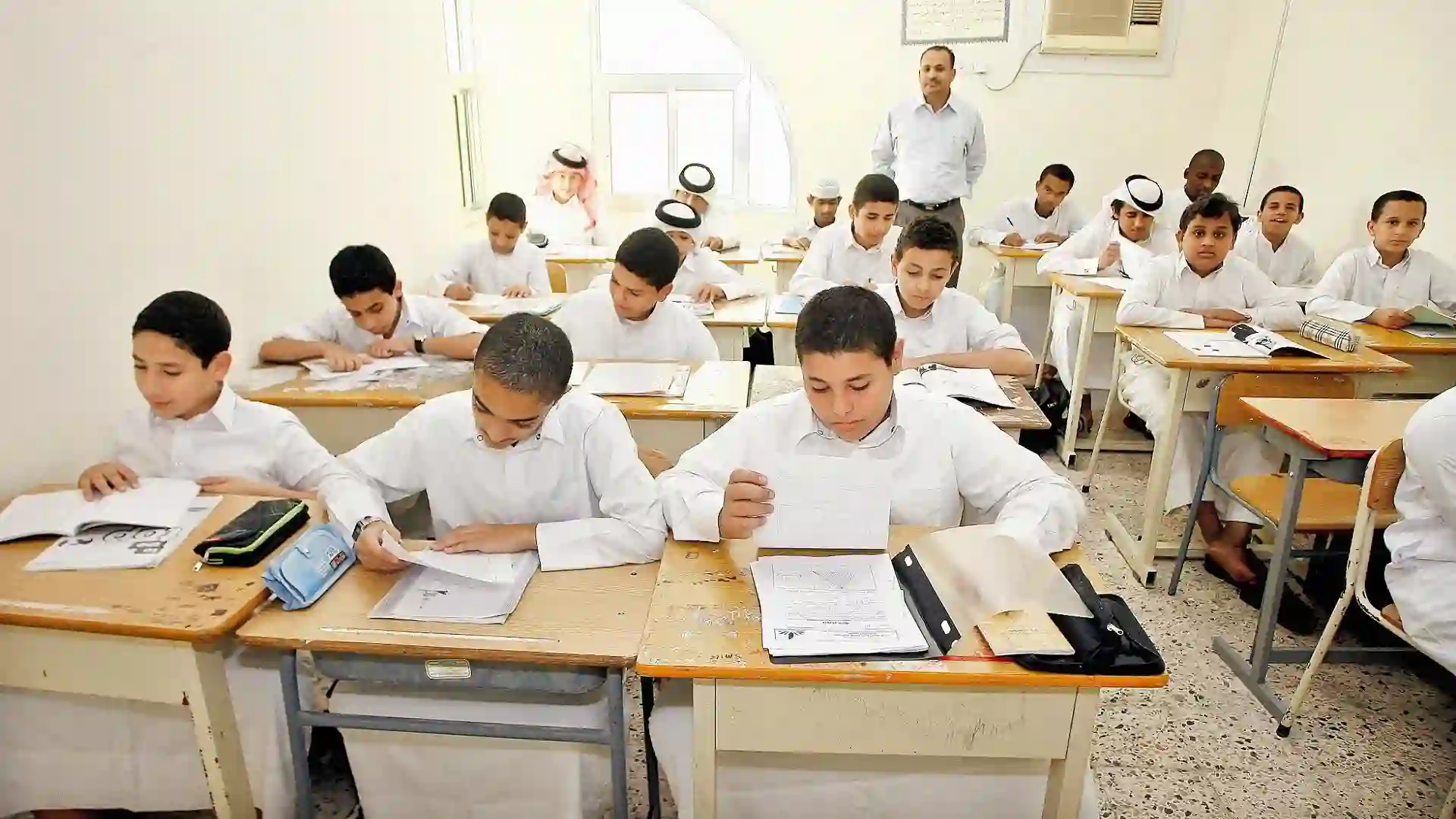 اذاعة مدرسيه عن الانضباط المدرسي